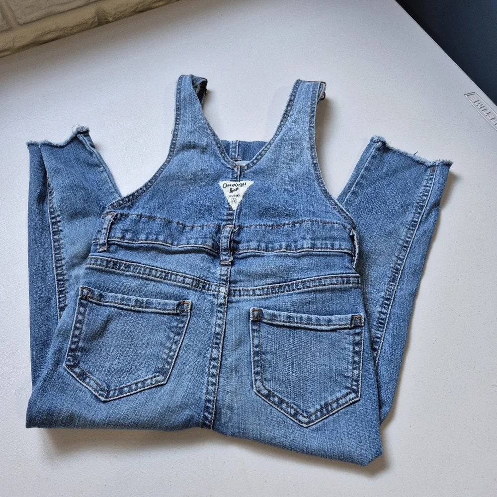 OshKosh Bgosh questions leave